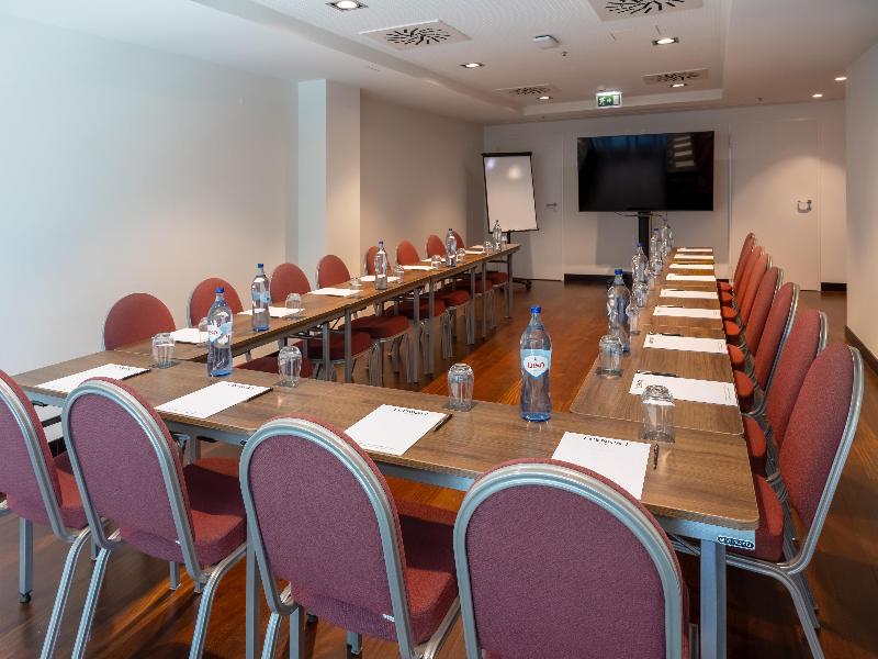 Cenica Porto Hotel, Curio Collection By Hilton image