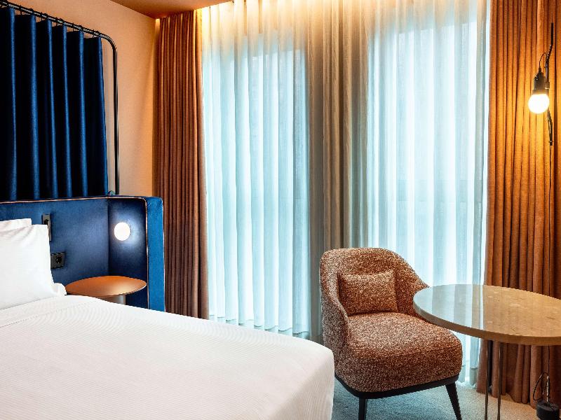 Cenica Porto Hotel, Curio Collection By Hilton image