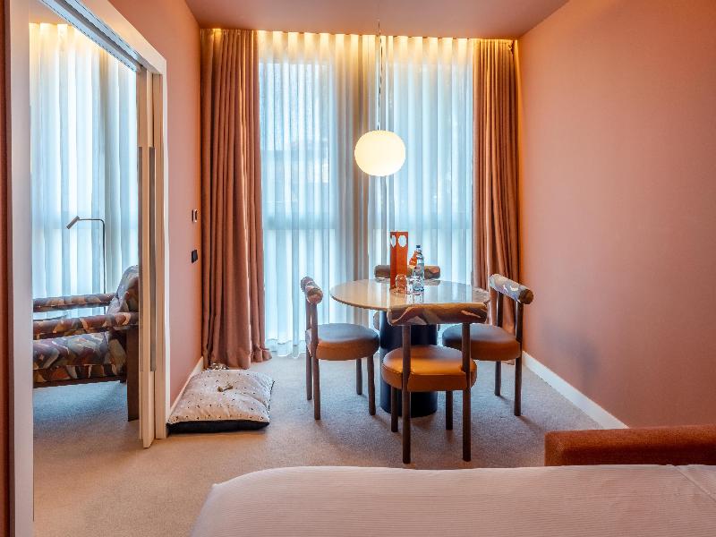 Cenica Porto Hotel, Curio Collection By Hilton image