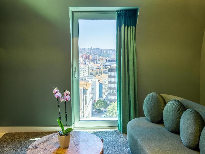 Cenica Porto Hotel, Curio Collection By Hilton image
