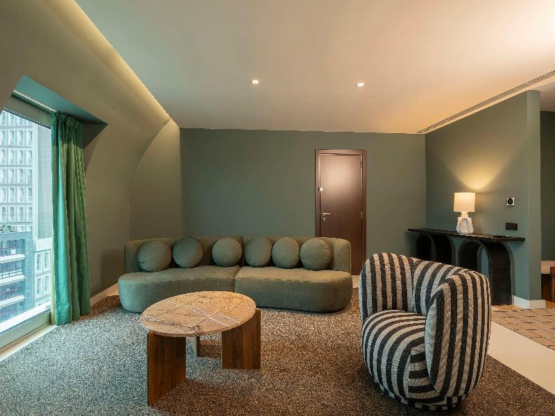 Cenica Porto Hotel, Curio Collection By Hilton image
