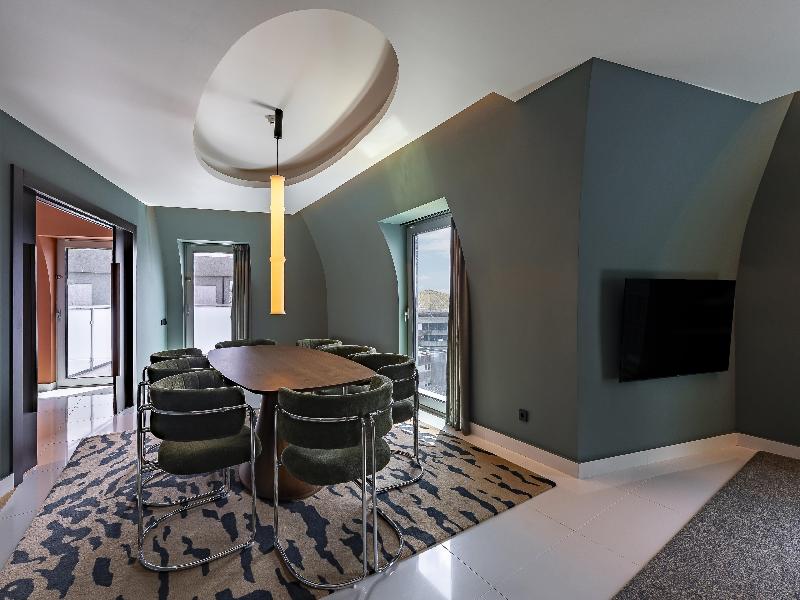 Cenica Porto Hotel, Curio Collection By Hilton image