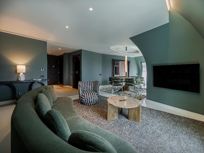 Cenica Porto Hotel, Curio Collection By Hilton image