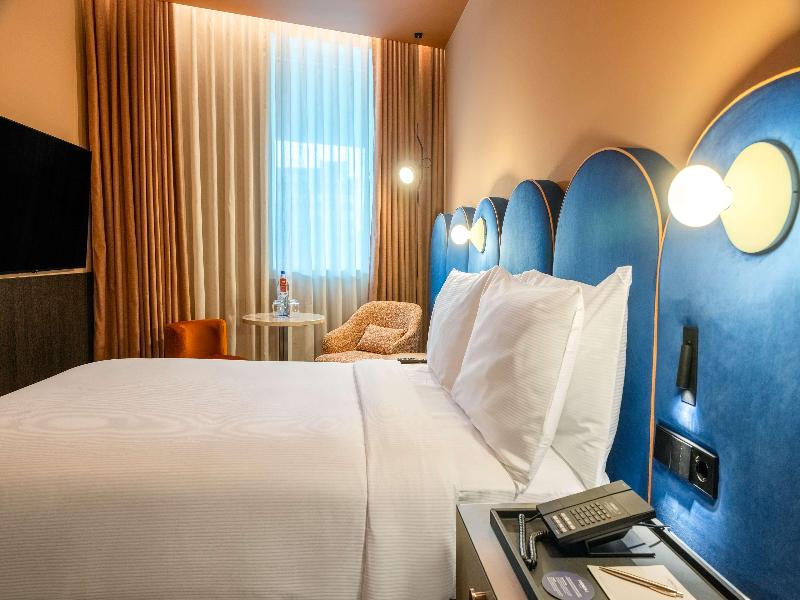 Cenica Porto Hotel, Curio Collection By Hilton image