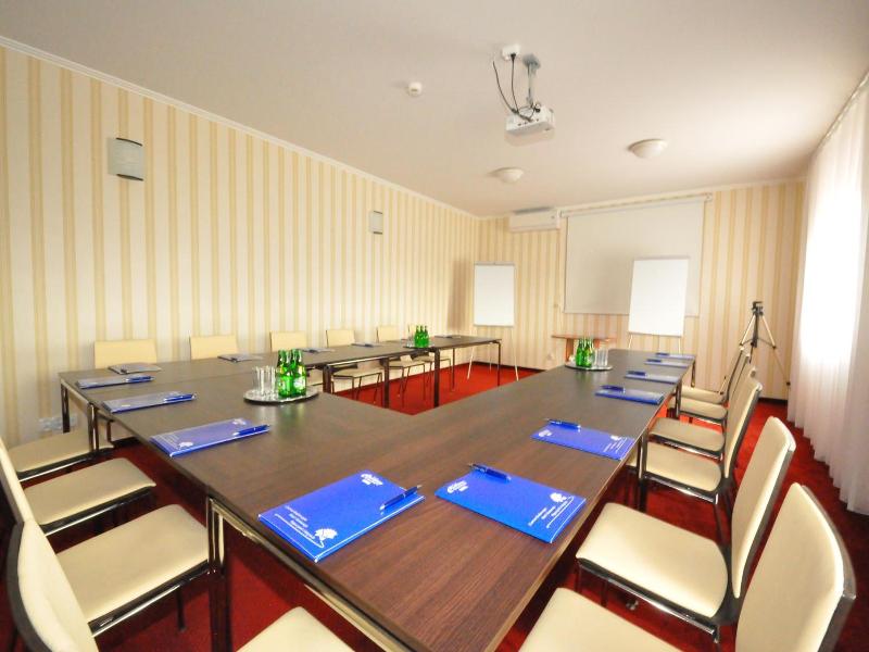 Hotel Chabrowy Dworek image