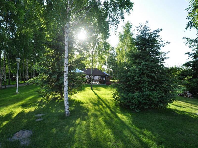 Hotel Chabrowy Dworek image
