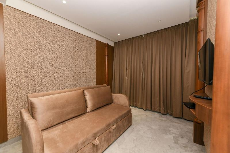 Yuvraj Le Royale image