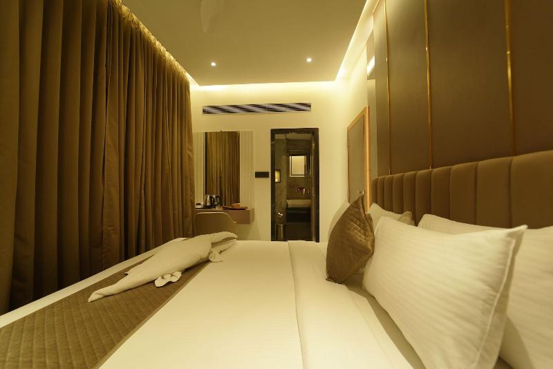 Yuvraj Le Royale image