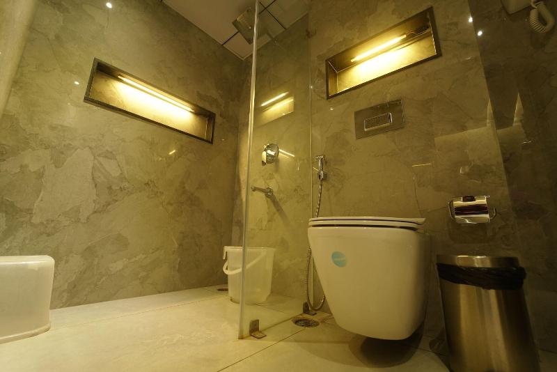 Yuvraj Le Royale image