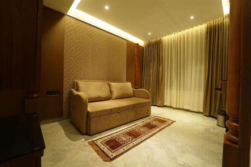 Yuvraj Le Royale image