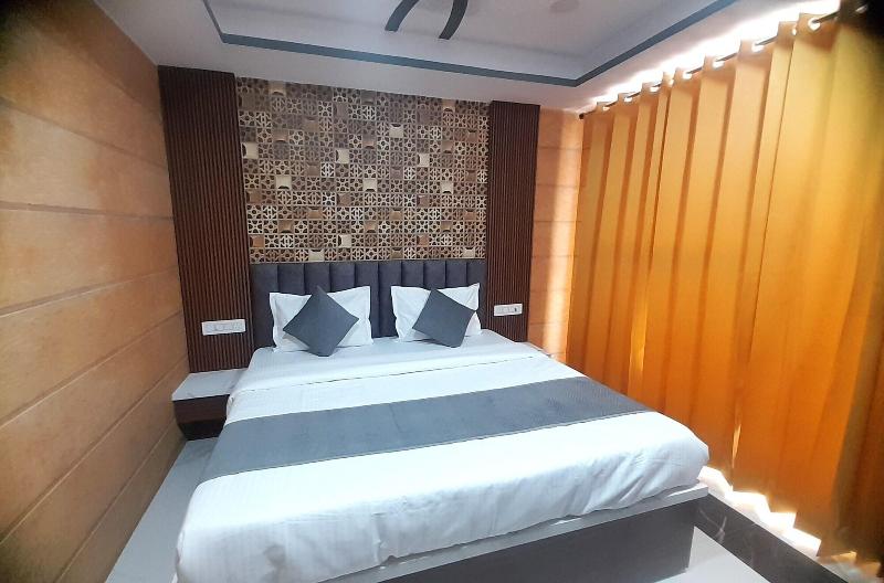 Hotel Asha Delight image