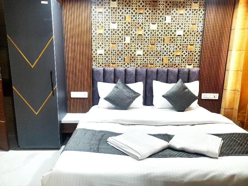 Hotel Asha Delight image