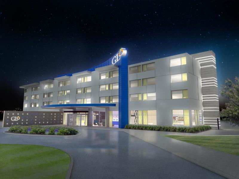 Hotel Glo Best Western Bronx NYC