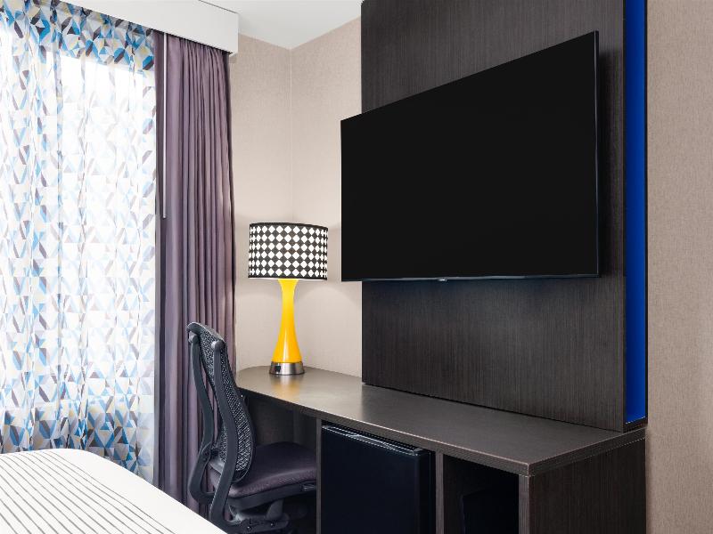 Glo Best Western Bronx NYC image