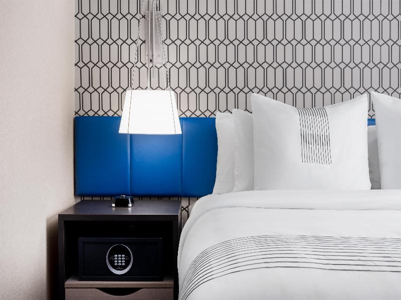 Glo Best Western Bronx NYC image