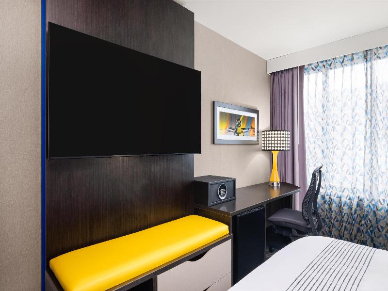 Glo Best Western Bronx NYC image