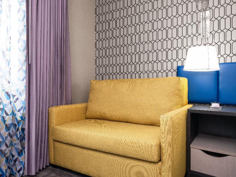Glo Best Western Bronx NYC image