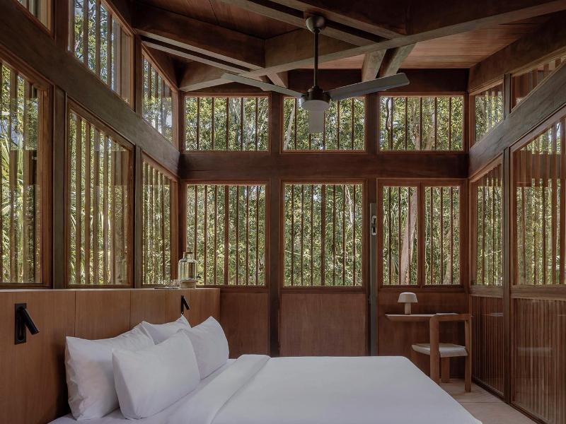 Jungle Treehouse