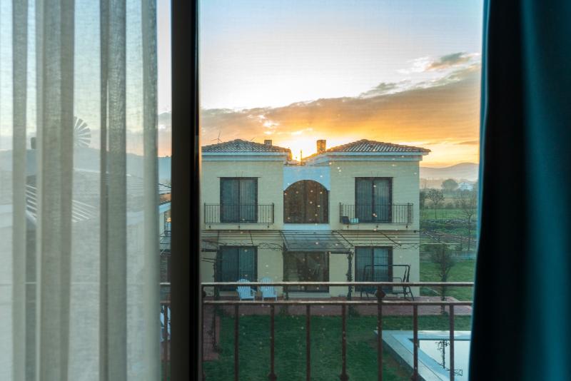 Urla Köstem Müze Otel image