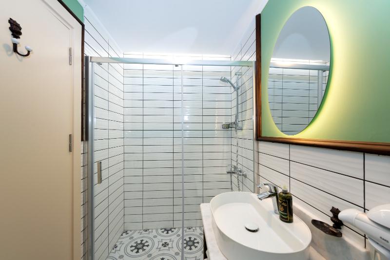 Urla Köstem Müze Otel image