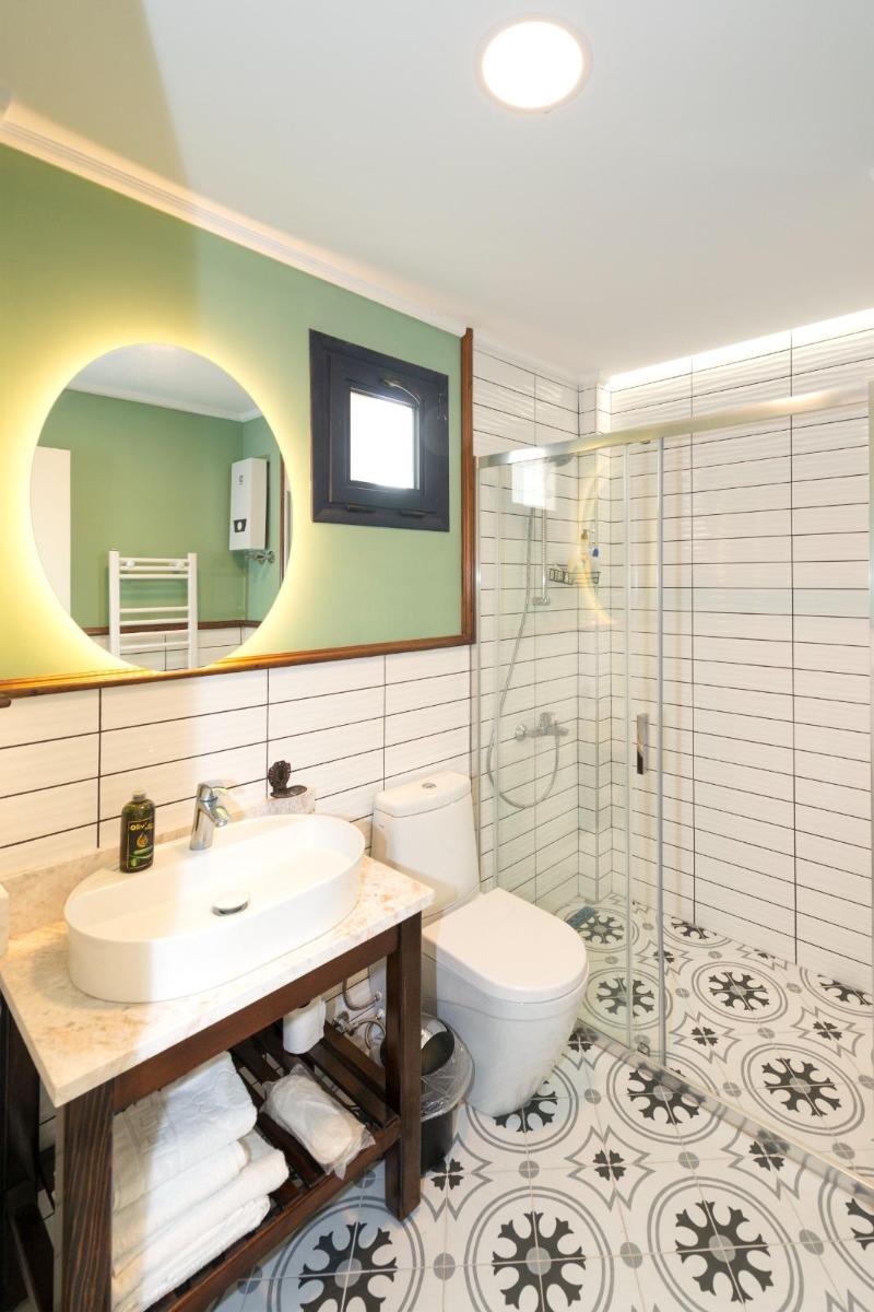 Urla Köstem Müze Otel image