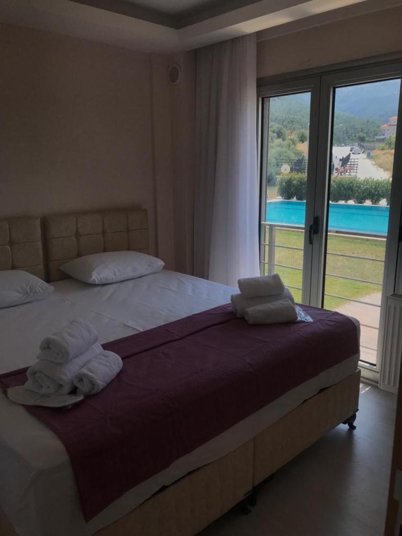 Li̇lyum Hotel image
