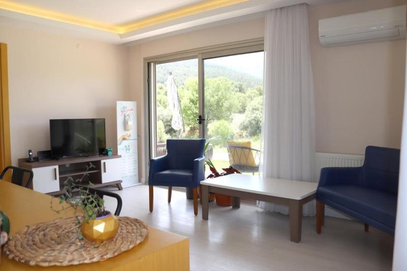 Li̇lyum Hotel image