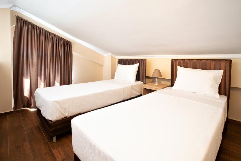 Valery Apartments