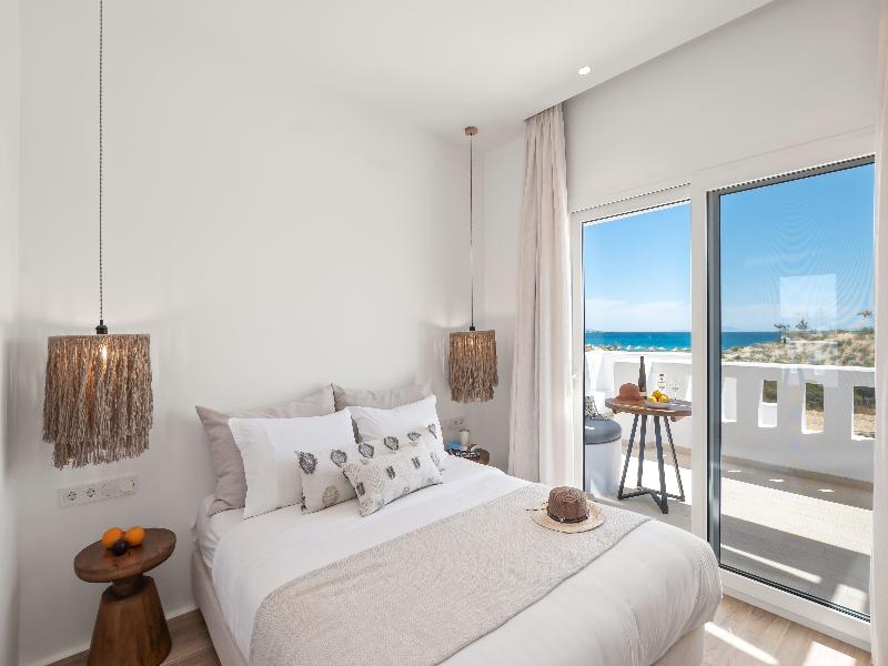 Almiriki Naxos Beachside Living image