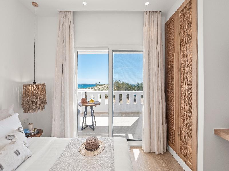 Almiriki Naxos Beachside Living image
