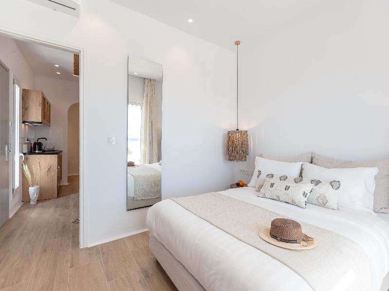 Almiriki Naxos Beachside Living image