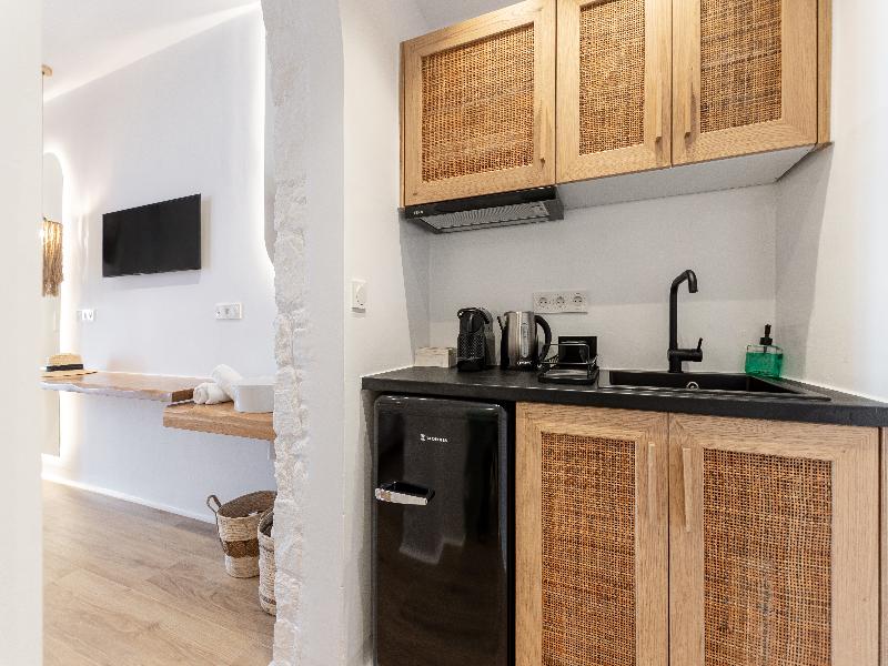 Almiriki Naxos Beachside Living image