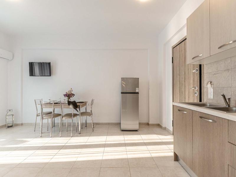 Evripus Suites Naxos image