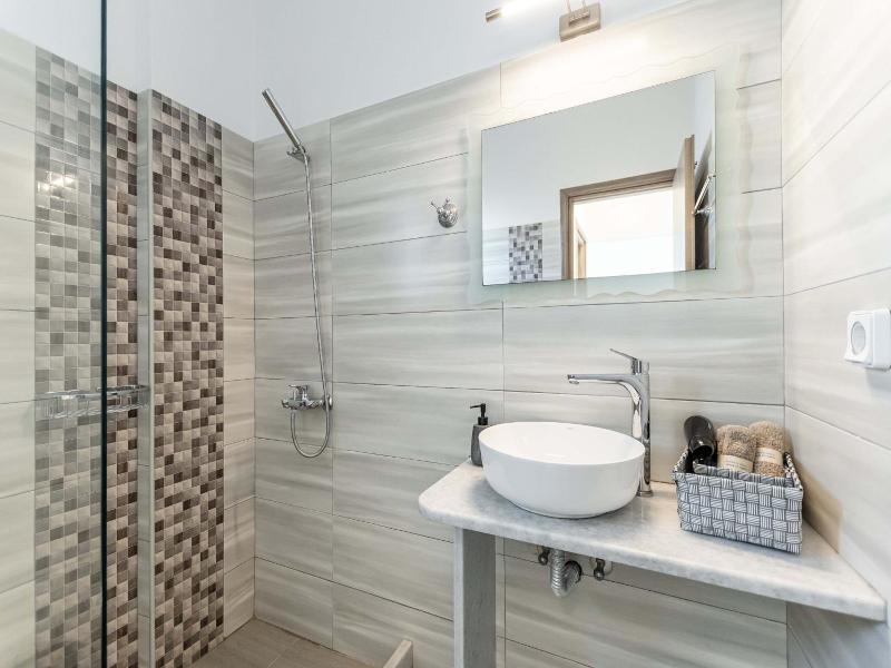 Evripus Suites Naxos image