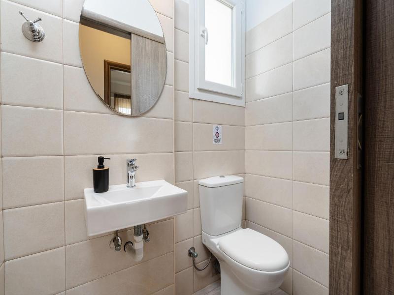 Evripus Suites Naxos image