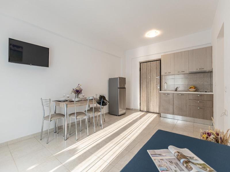 Evripus Suites Naxos image