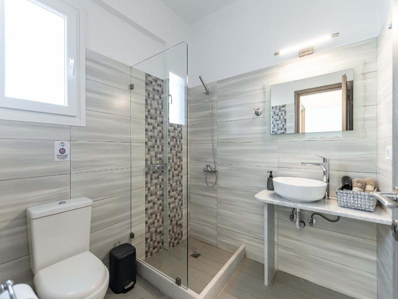 Evripus Suites Naxos image
