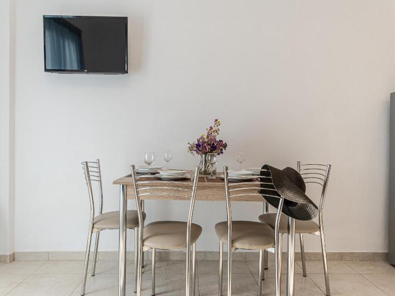 Evripus Suites Naxos image