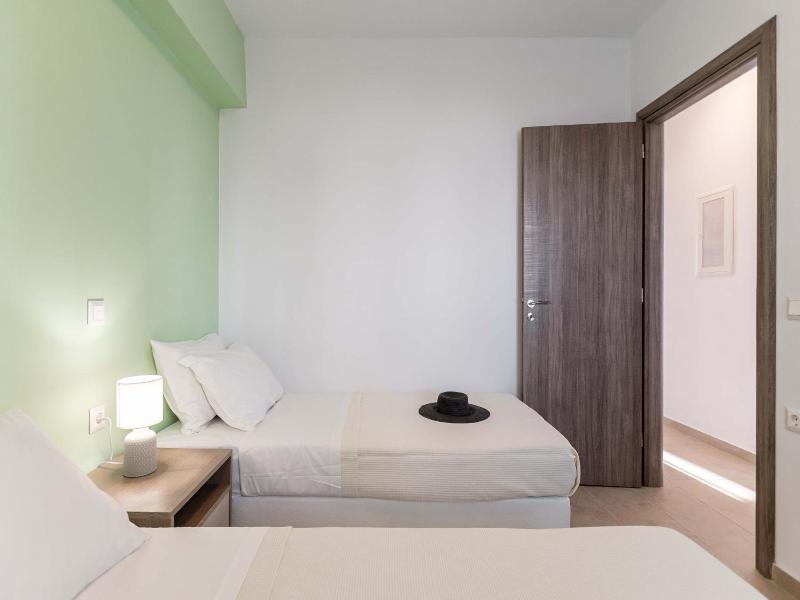 Evripus Suites Naxos image