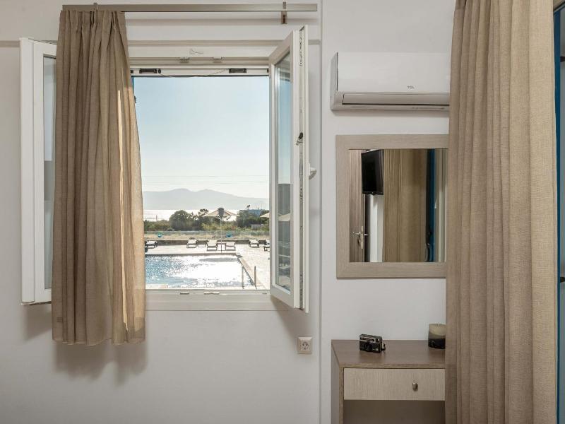Evripus Suites Naxos image