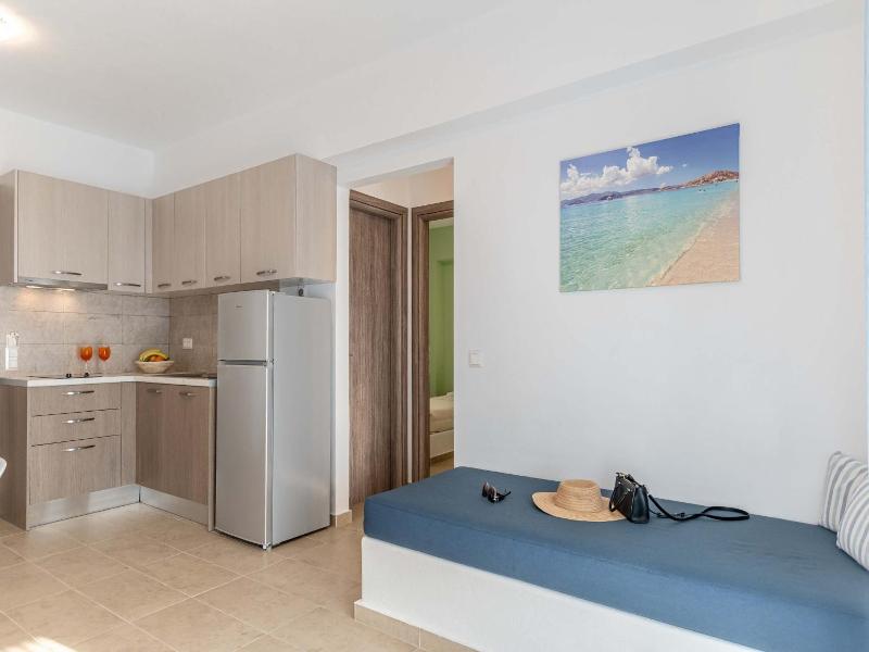 Evripus Suites Naxos image