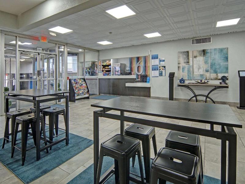 Motel 6 Mesquite Tx Town East image