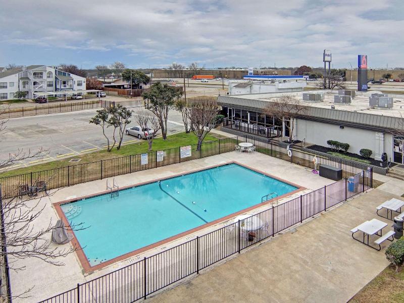 Motel 6 Mesquite Tx Town East image