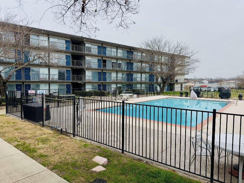 Motel 6 Mesquite Tx Town East image