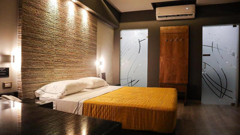 Hotel Myst image