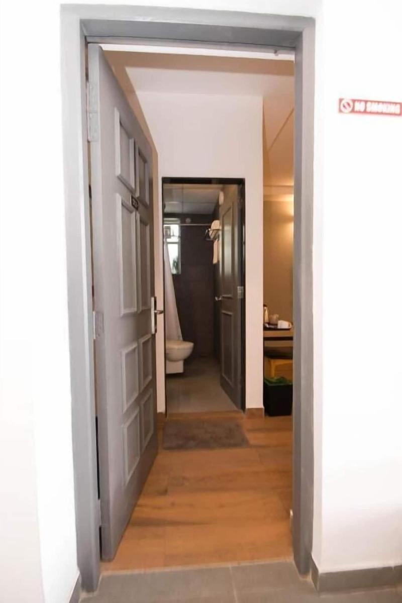 Hotel Vemara image