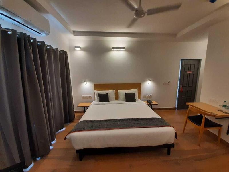 Hotel Vemara image