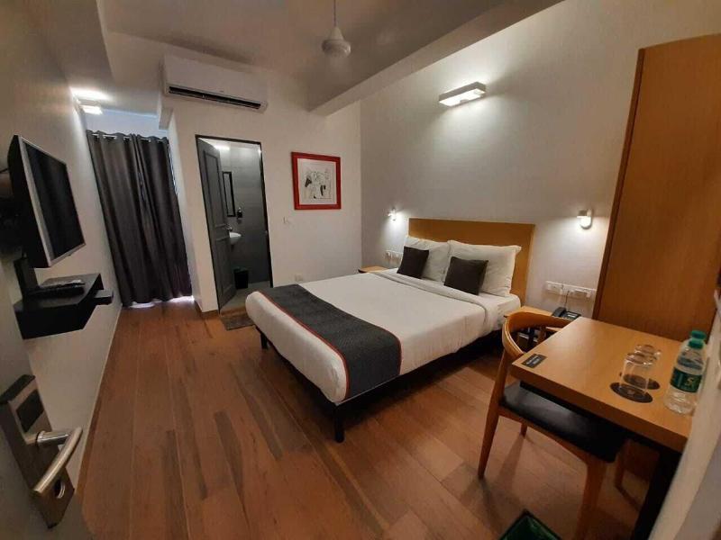 Hotel Vemara image