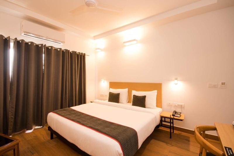 Hotel Vemara image