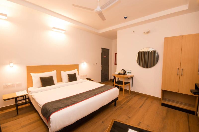 Hotel Vemara image